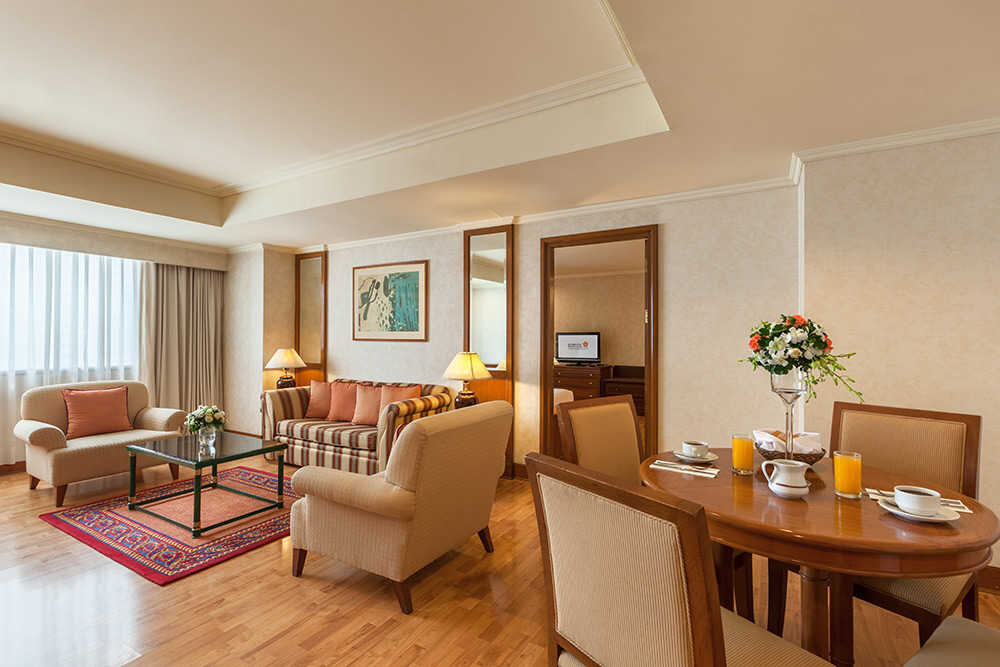 Rembrandt Hotel & Suites Bangkok 17