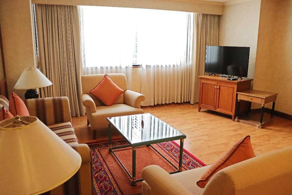 Rembrandt Hotel & Suites Bangkok 22