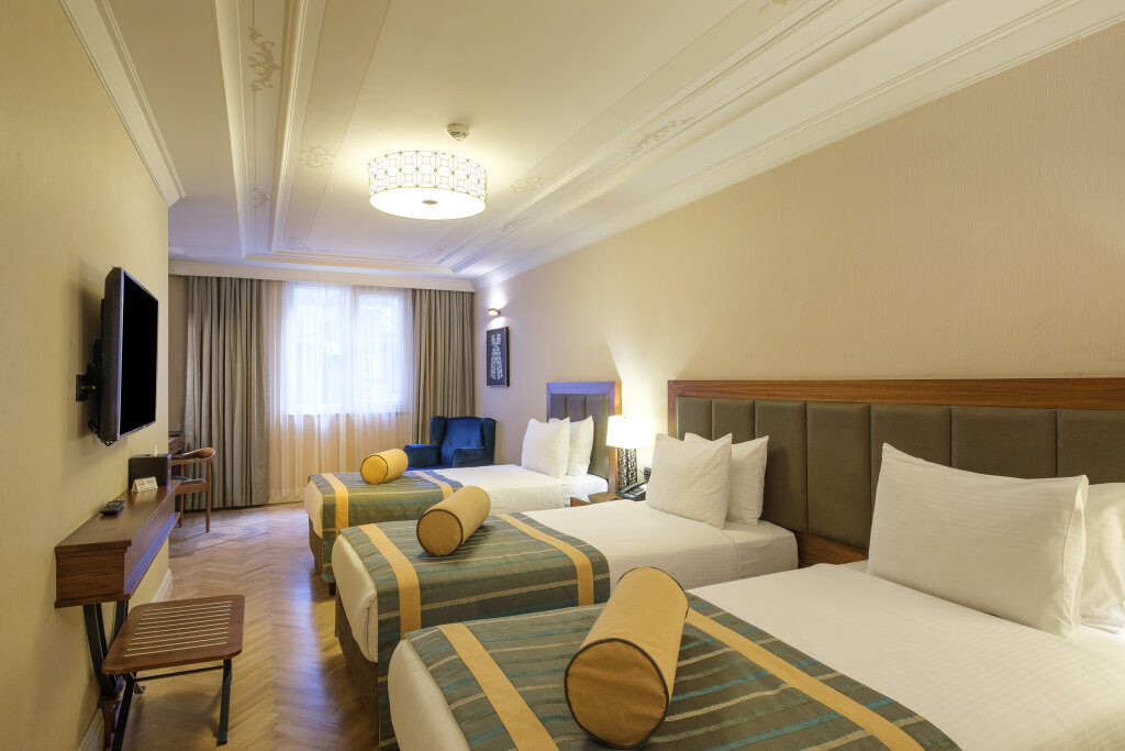 Golden Age Hotel & Spa 11