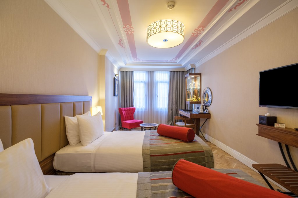 Golden Age Hotel & Spa 2