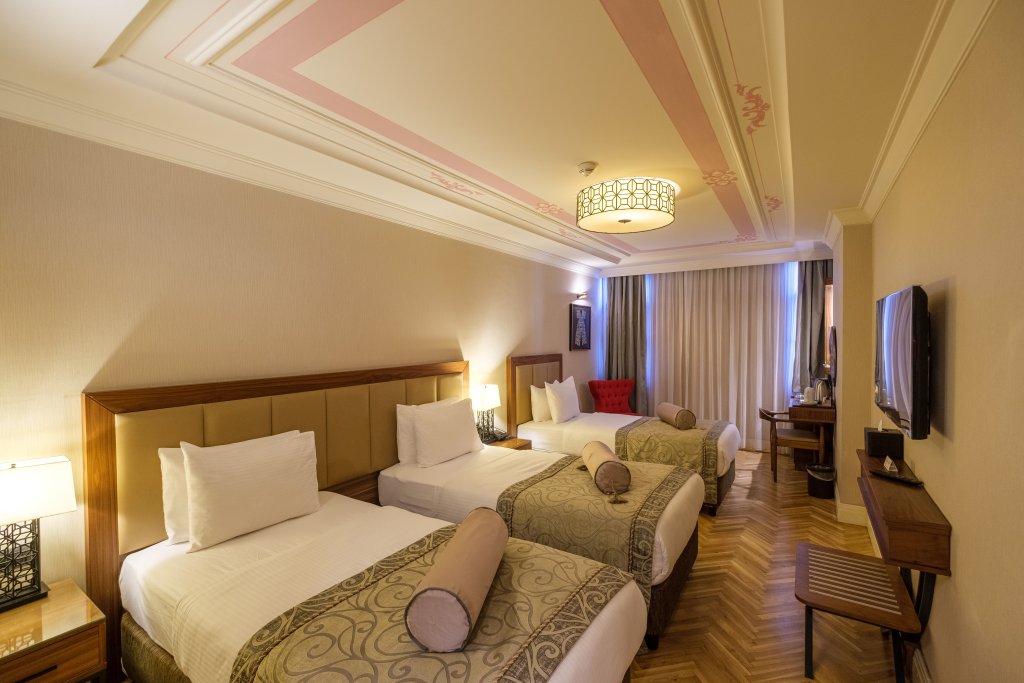 Golden Age Hotel & Spa 8