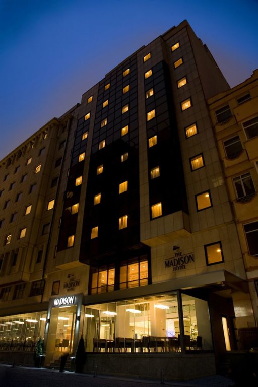 Ramada by Wyndham Istanbul Taksim 1