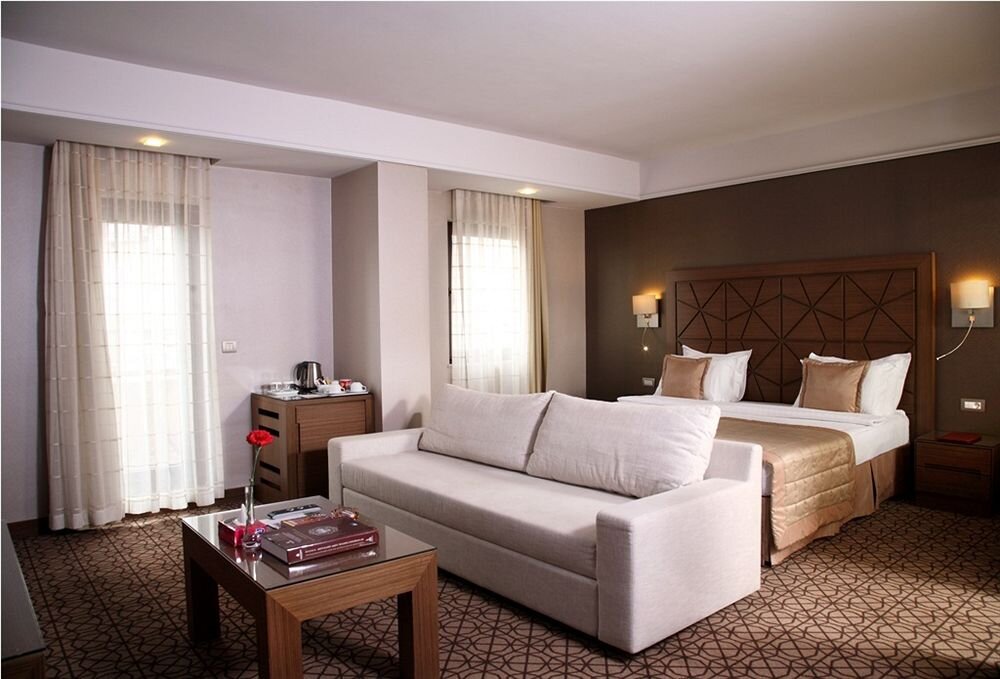Ramada by Wyndham Istanbul Taksim 2