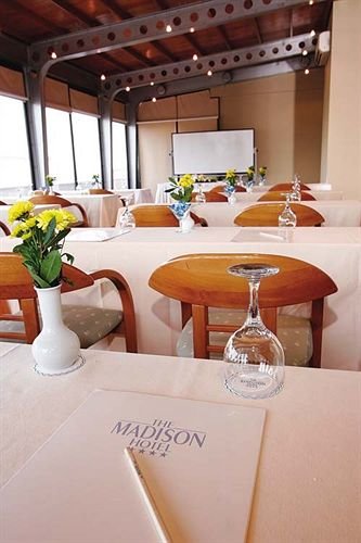 Ramada by Wyndham Istanbul Taksim 22