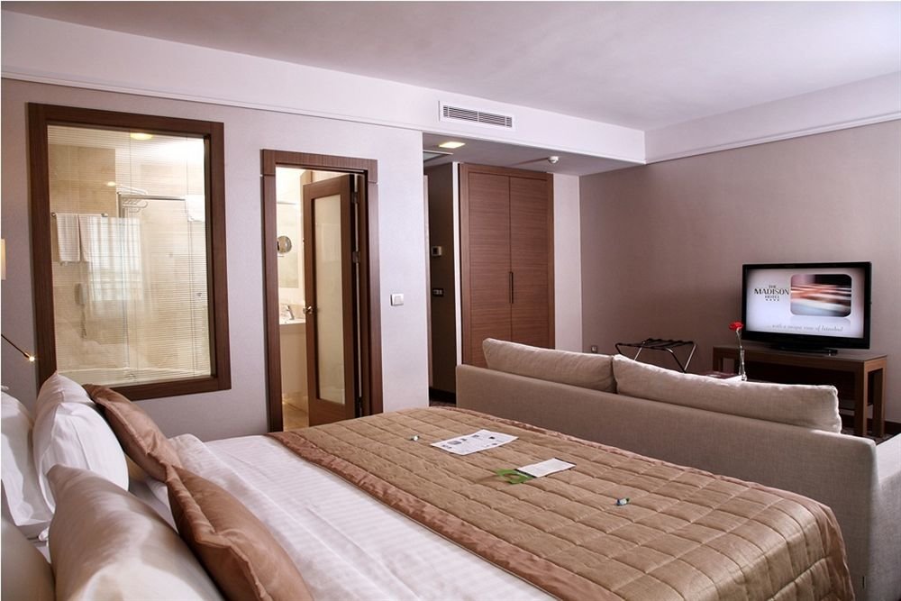Ramada by Wyndham Istanbul Taksim 6