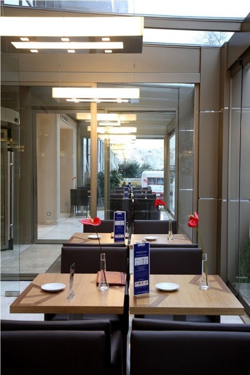Ramada by Wyndham Istanbul Taksim 8