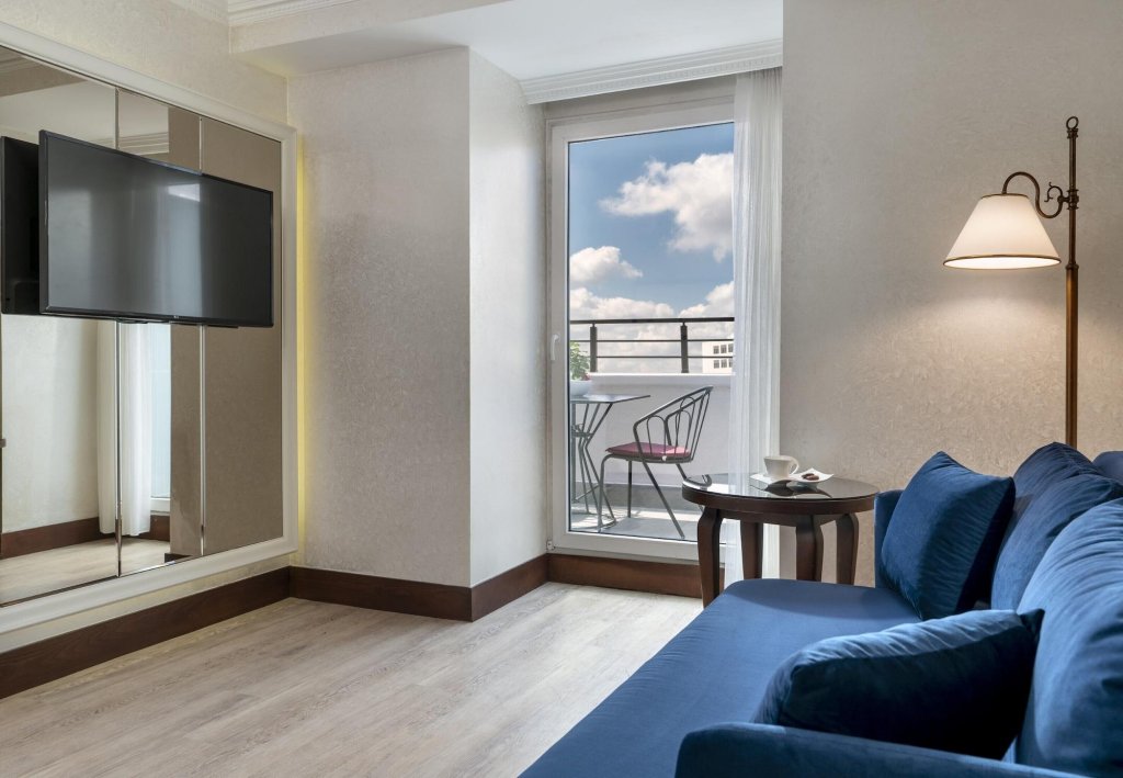 Occidental Taksim 13