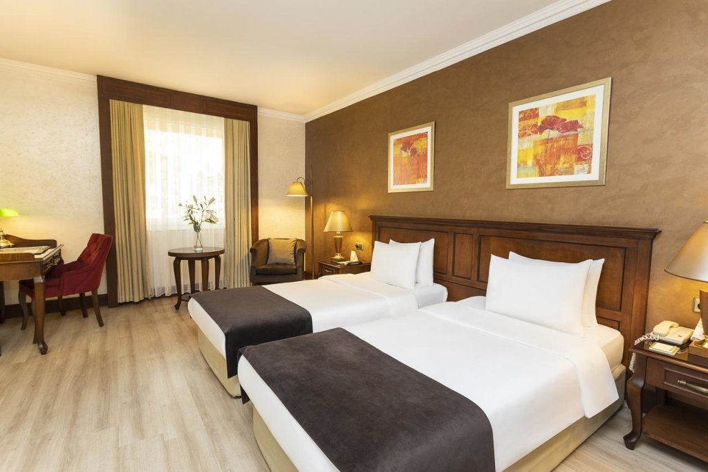 Occidental Taksim 18