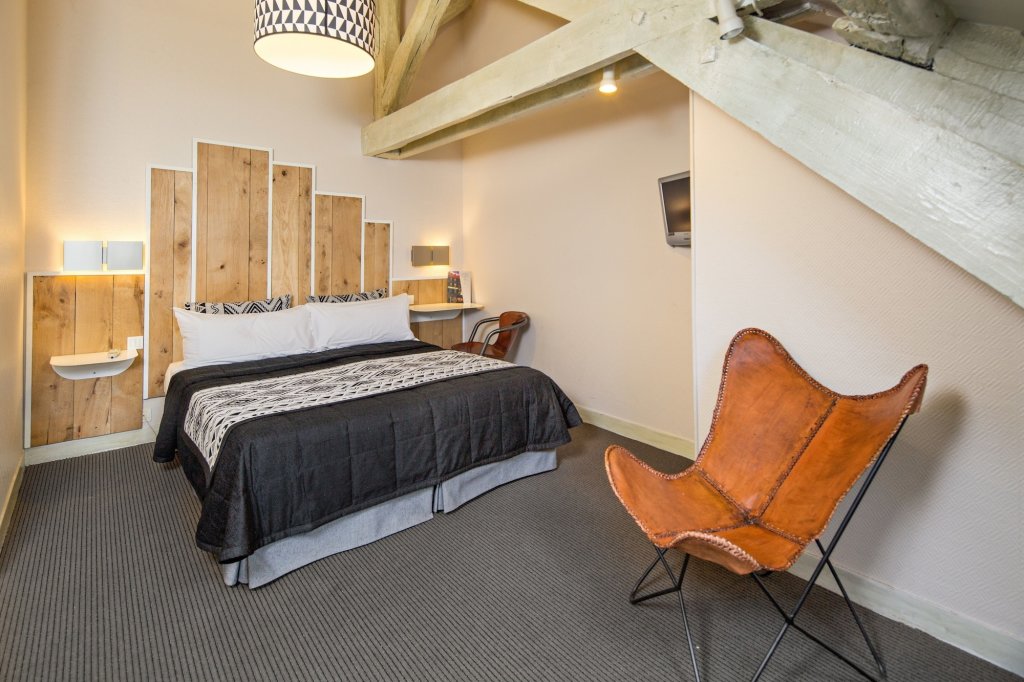 Hotel Claret 16