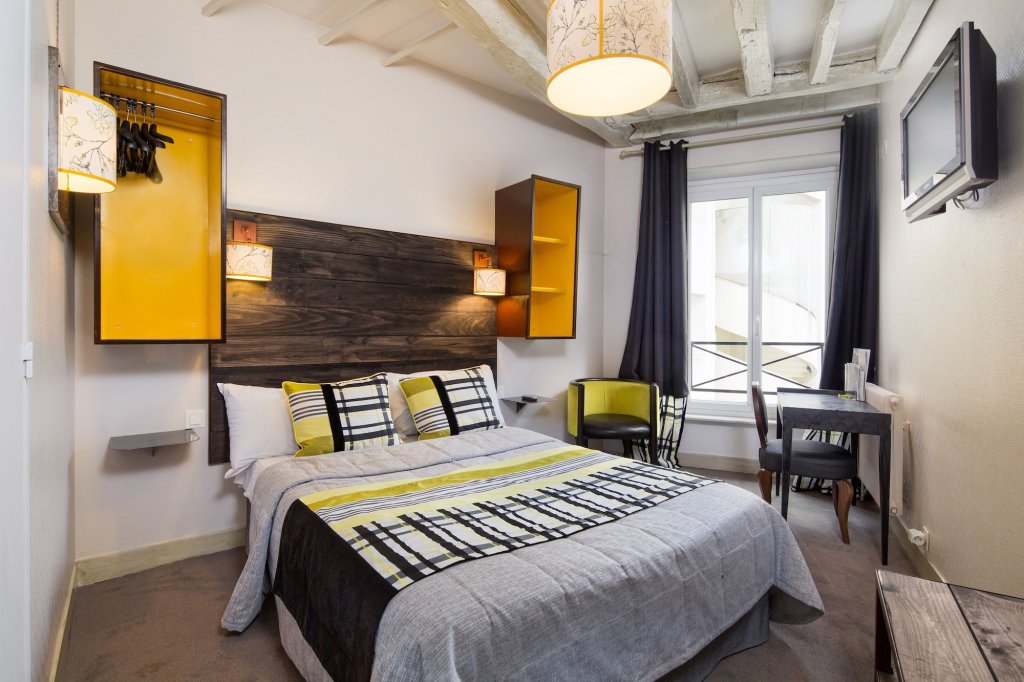 Hotel Claret 18