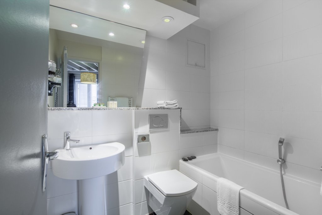 Hotel Claret 19