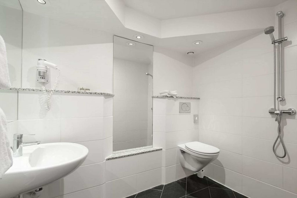 Hotel Claret 7