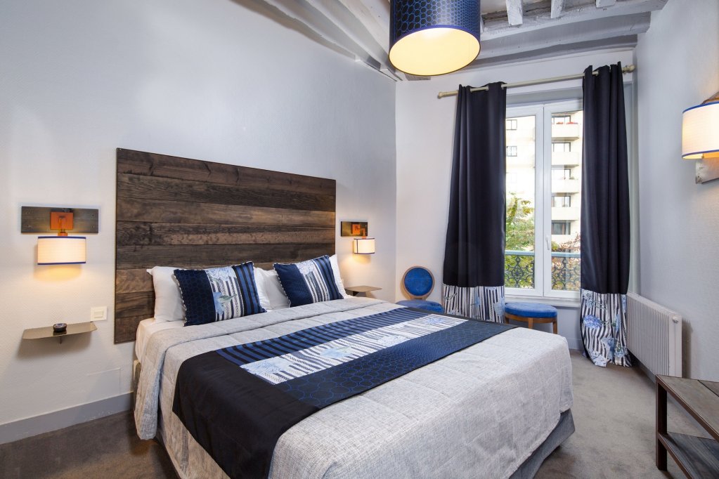 Hotel Claret 8