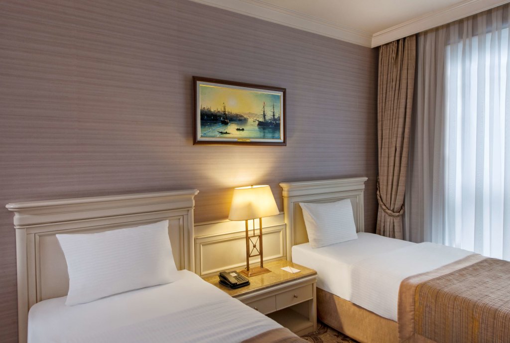 Elite World Comfy Istanbul Taksim 22