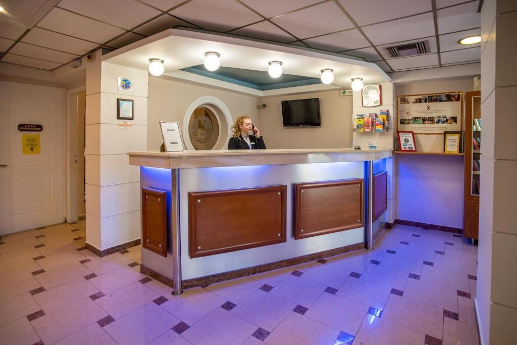 Anita Hotel 2