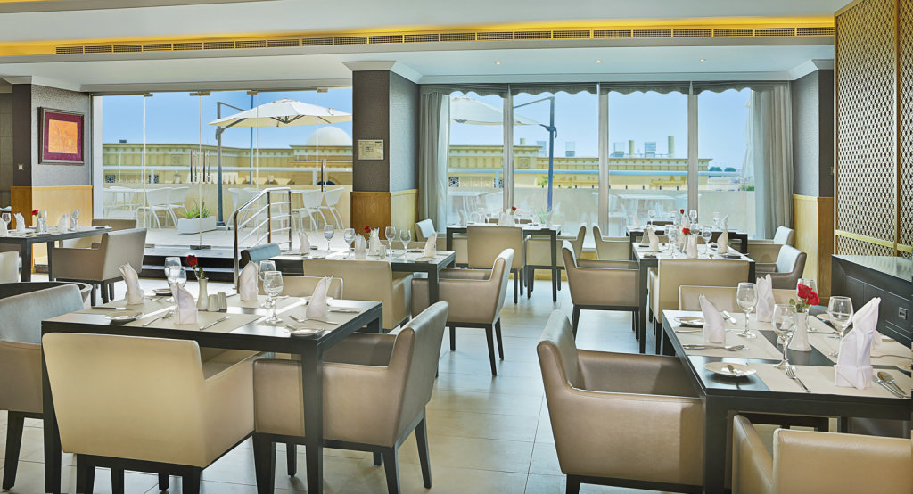 ARMADA AVENUE HOTEL 4