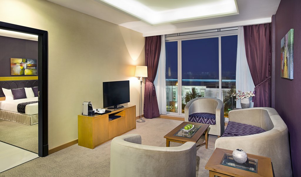 ARMADA AVENUE HOTEL 9