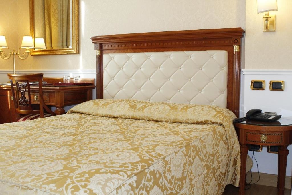 Villa Pinciana 15