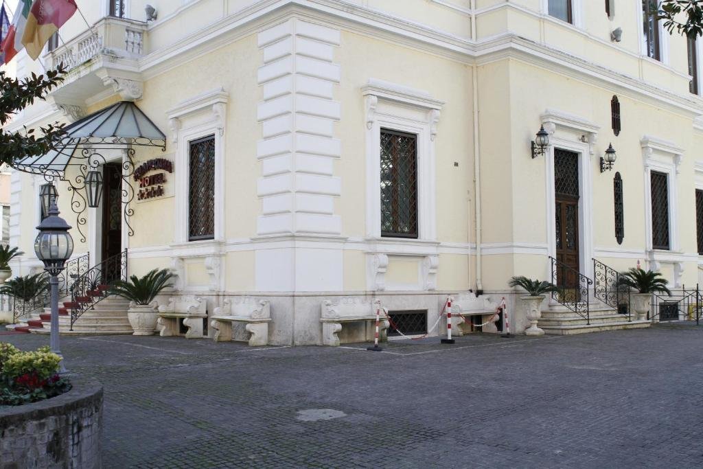 Villa Pinciana 17