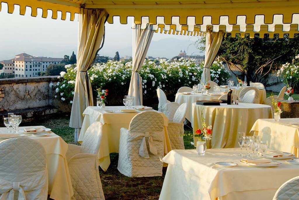 Parkhotel Villa Grazioli 10