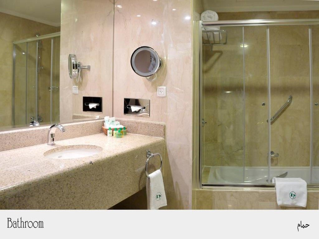 Habitat Hotel All Suites - Jeddah 13