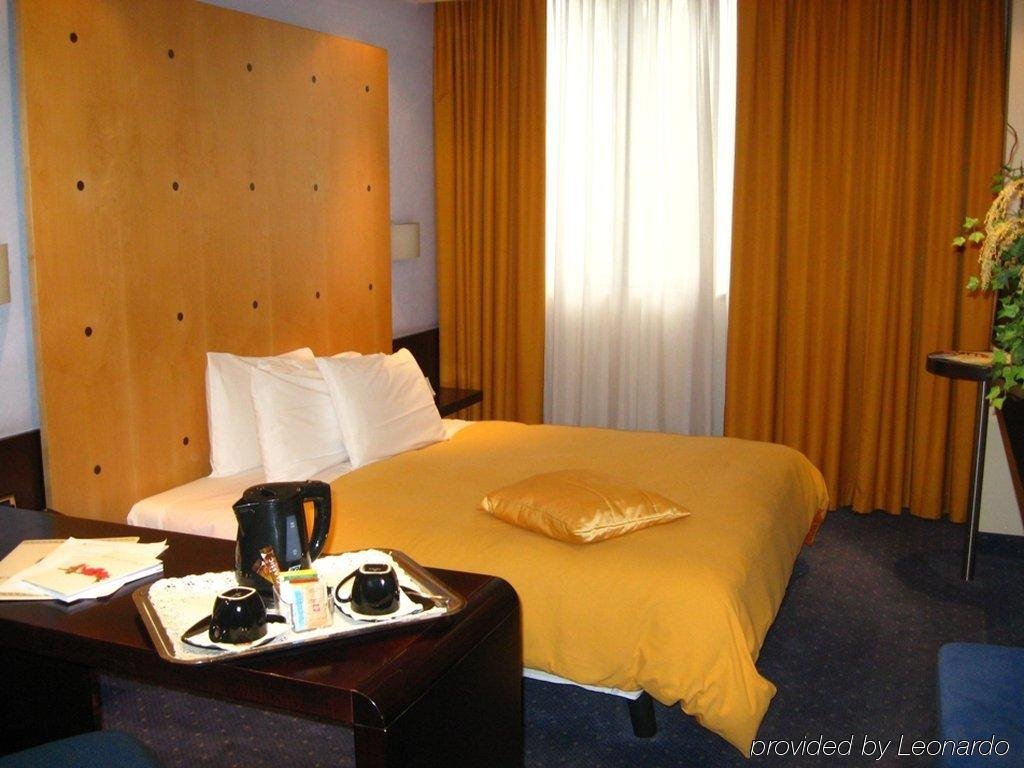 Hotel Degli Imperatori 10