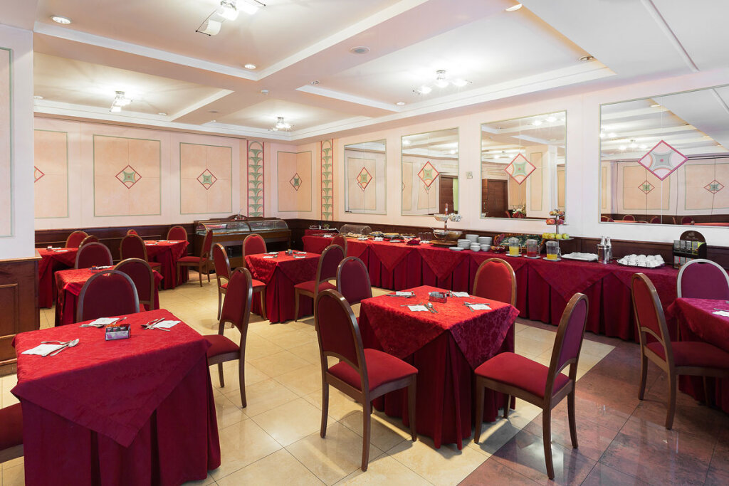 Hotel Degli Imperatori 9