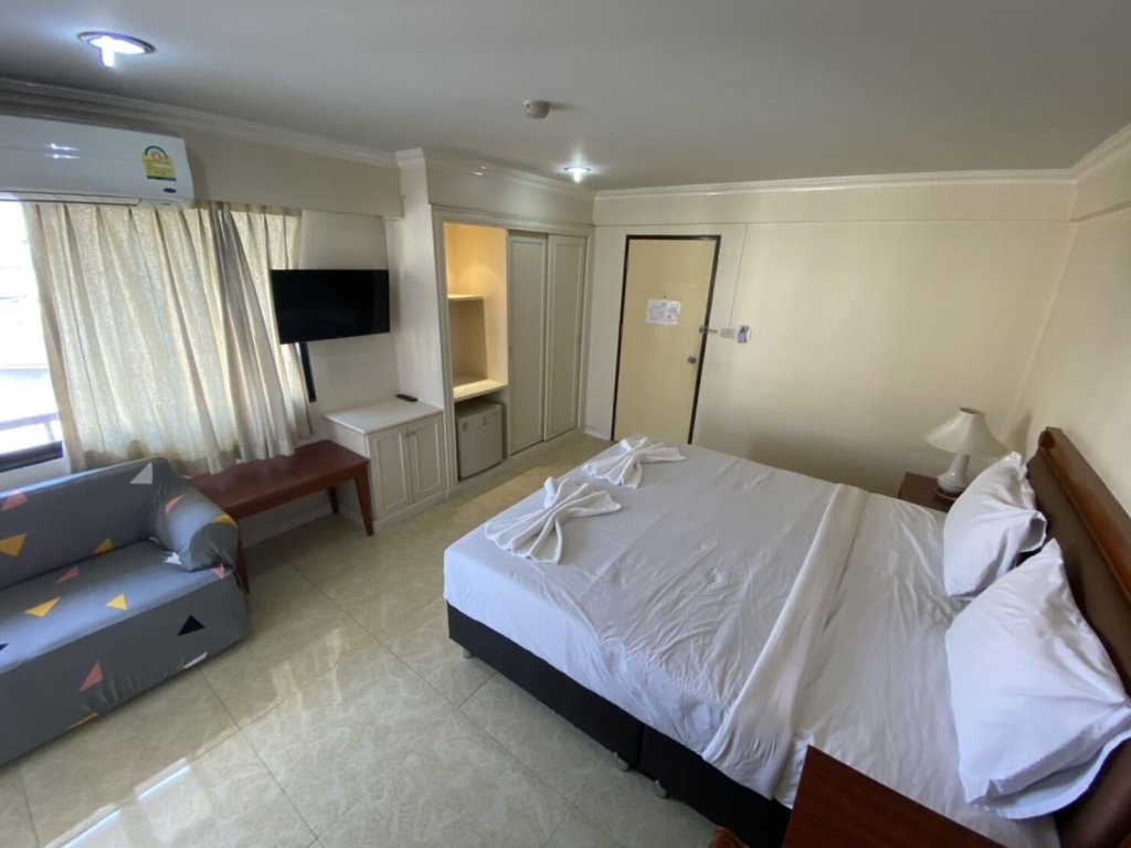 Jumbotel Hotel 19