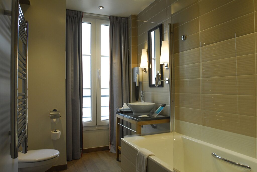 WHO - Windsor Hotel Opera 1