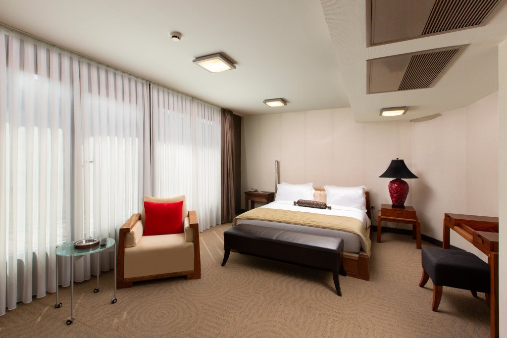 Nippon Hotel 10