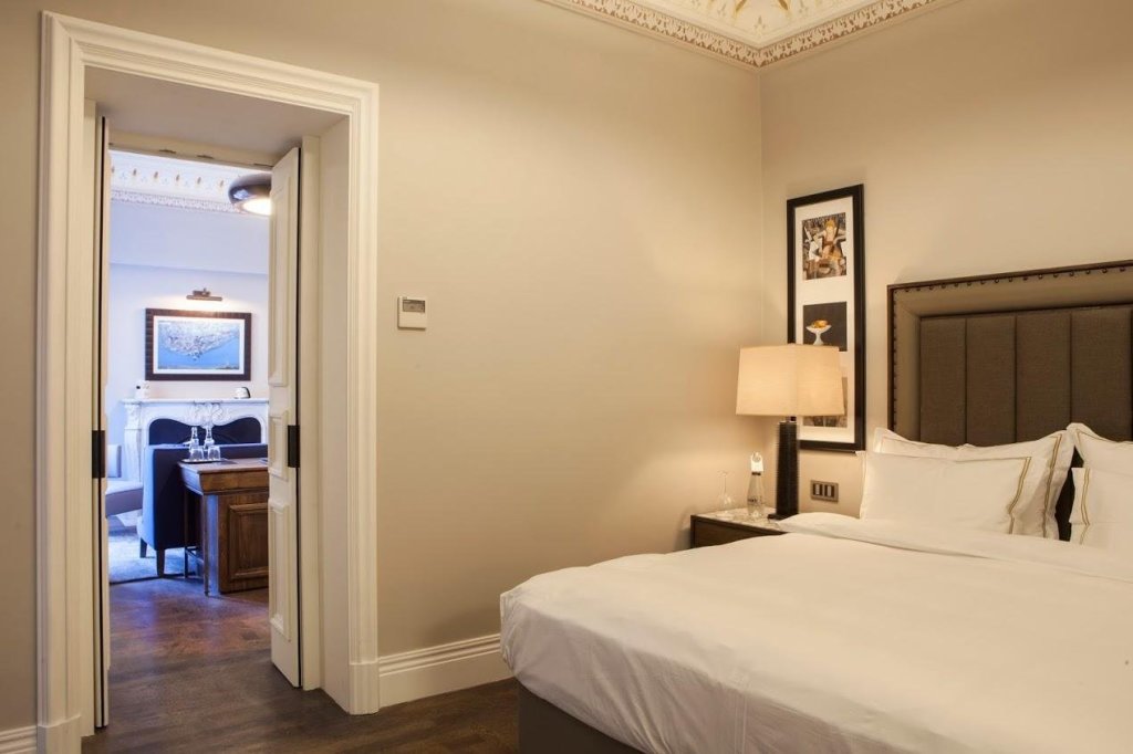 The Bank Hotel Istanbul, a Member of Design Hotels - Special Class 4
