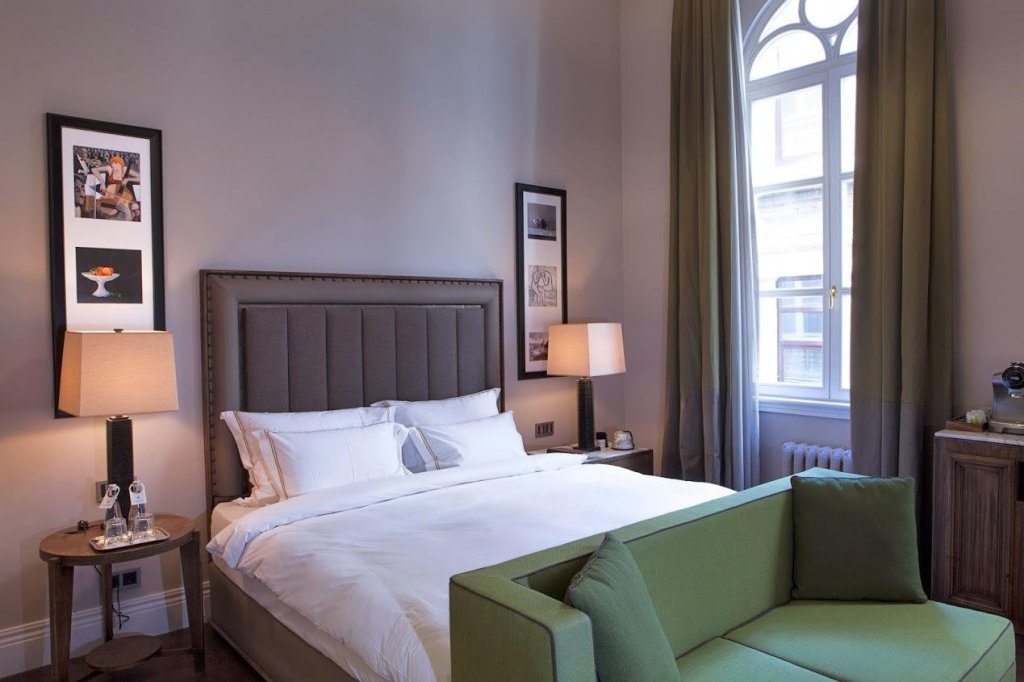 The Bank Hotel Istanbul, a Member of Design Hotels - Special Class 6