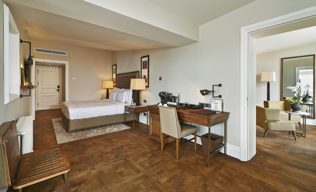 The Bank Hotel Istanbul, a Member of Design Hotels - Special Class 8