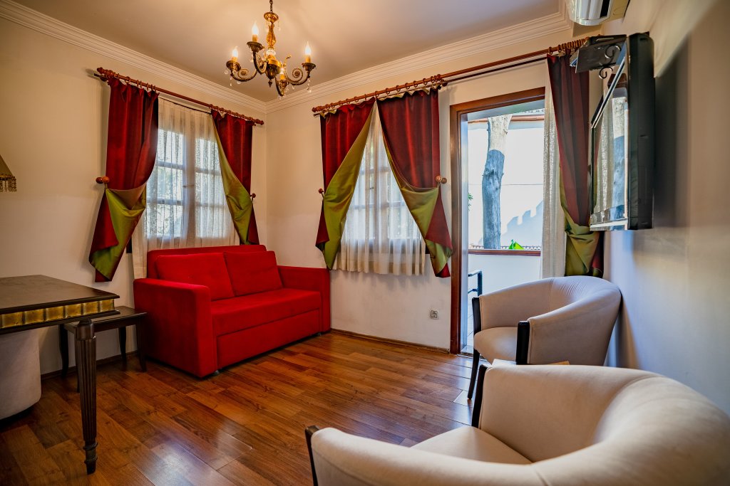 Mediterra Art Hotel 10