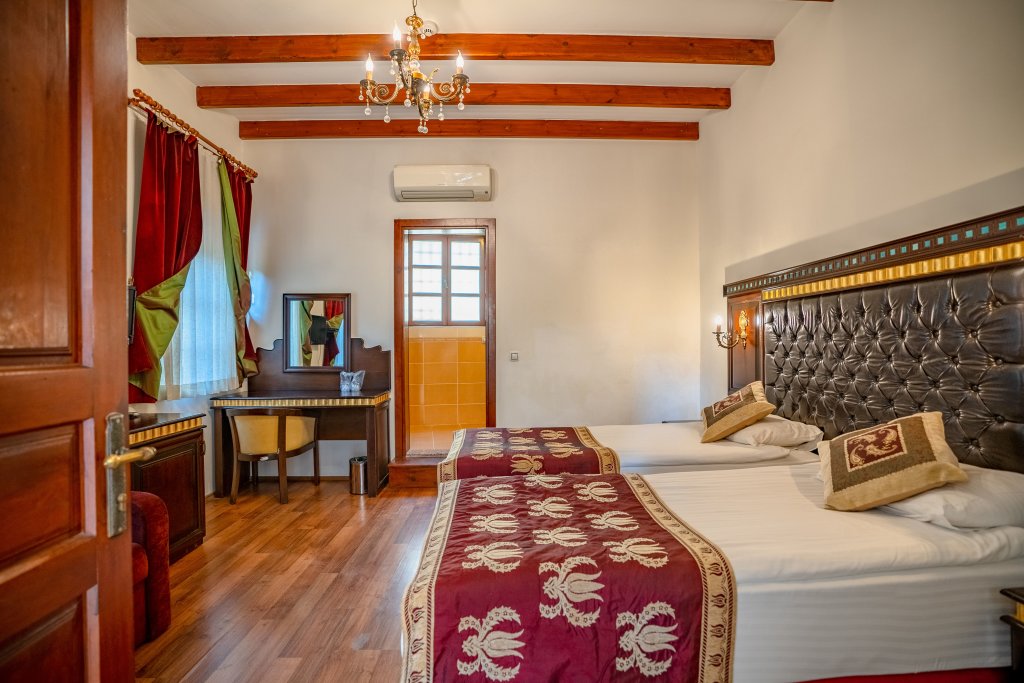 Mediterra Art Hotel 22