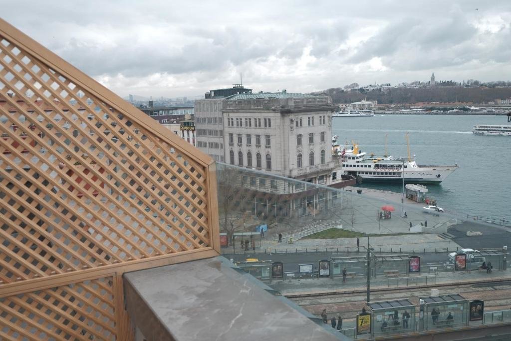 Nordstern Hotel Galata 11