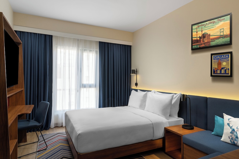 Hampton By Hilton Istanbul Sisli 19