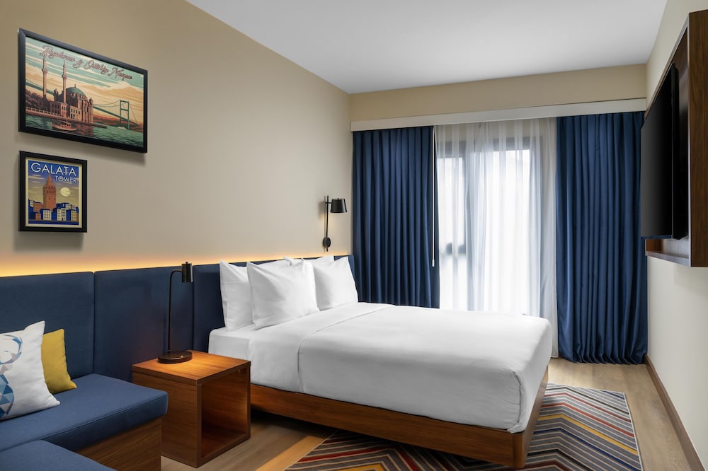 Hampton By Hilton Istanbul Sisli 23