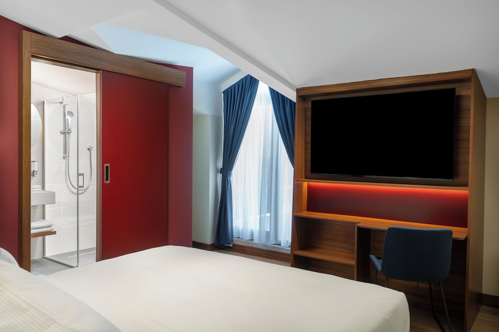 Hampton By Hilton Istanbul Sisli 4