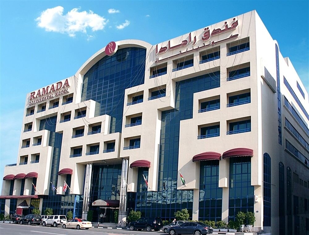 Luxe Grand Hotel 1
