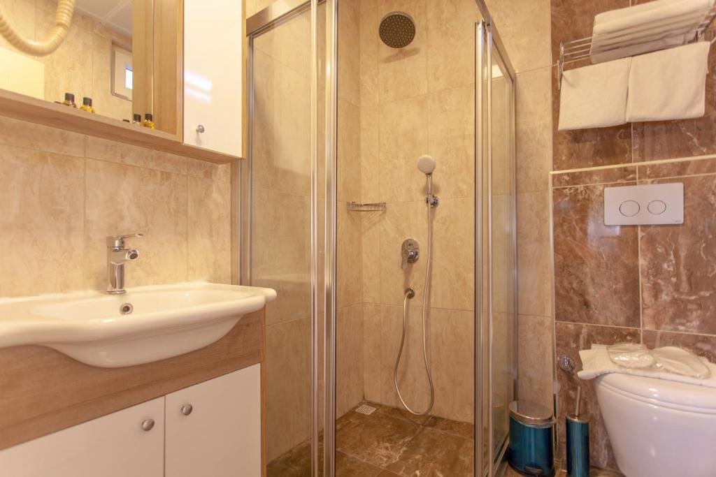 Özmen Otel 9