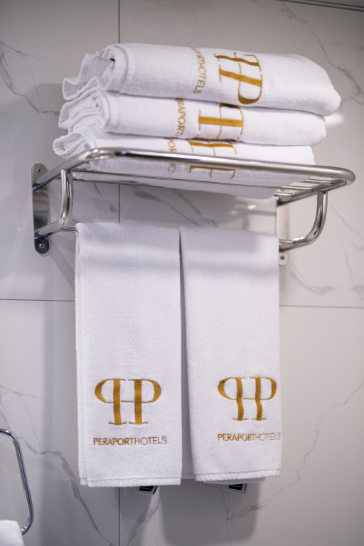 Ferman Port Hotel 10