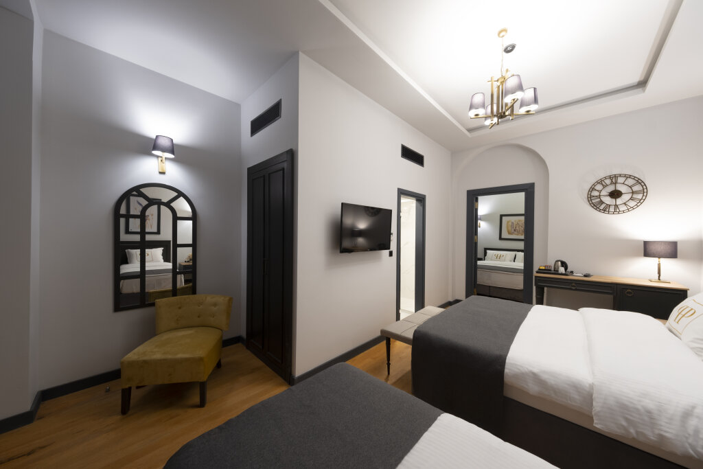 Ferman Port Hotel 17
