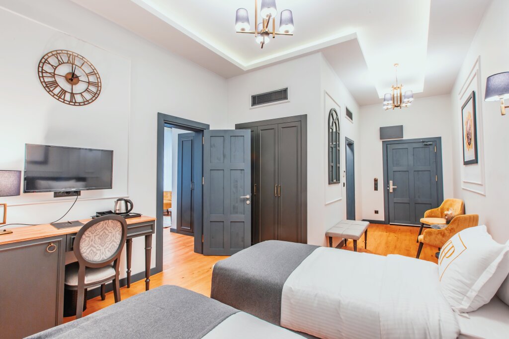 Ferman Port Hotel 2