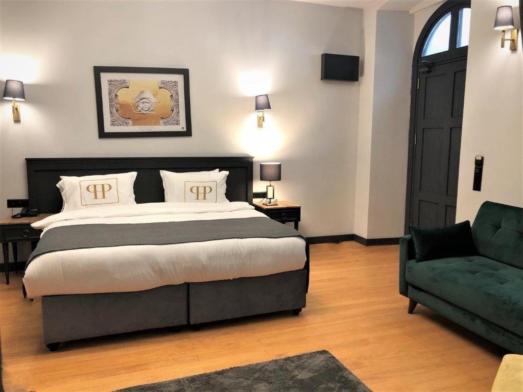 Ferman Port Hotel 5