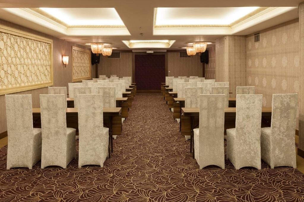 Grand Anka Hotel 10