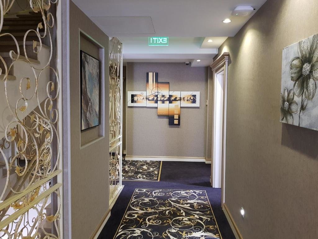 Gold Tbilisi Hotel 1