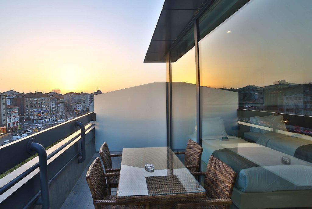 Ramada by Wyndham Istanbul Old City 22