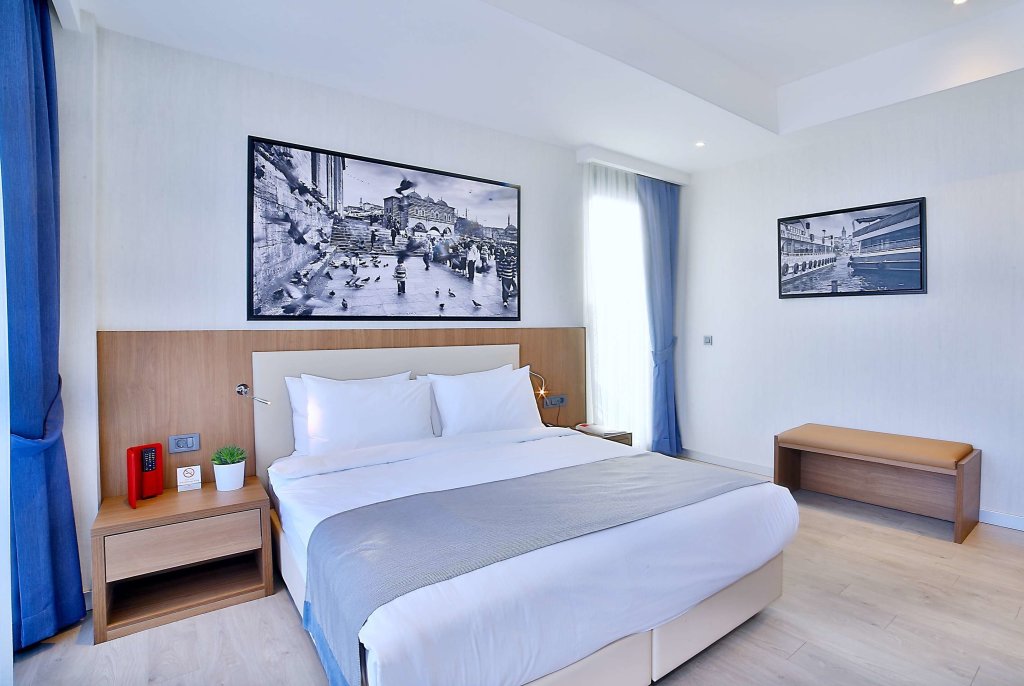 Ramada by Wyndham Istanbul Old City 7