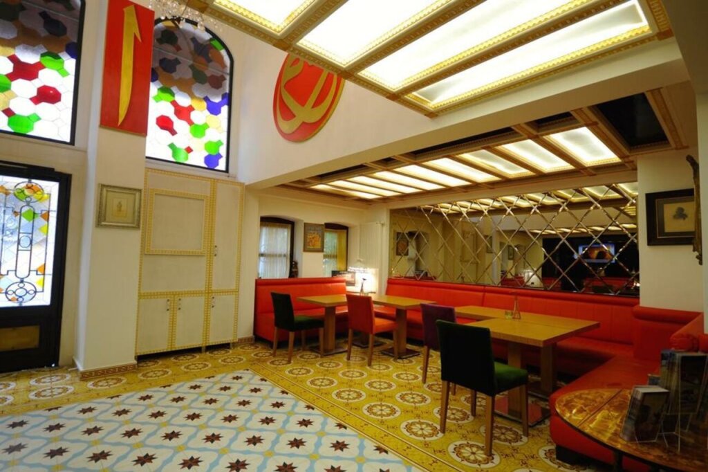Ottopera Hotel 19